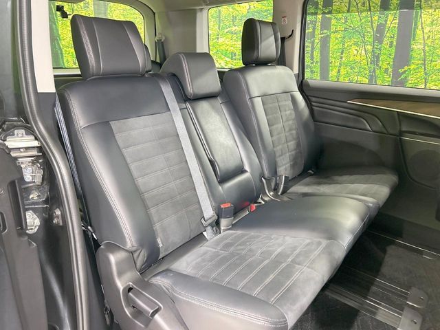 MITSUBISHI DELICA D:5 4WD 2023