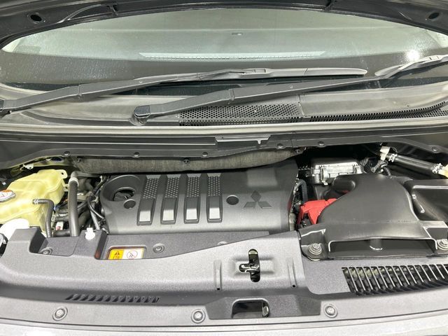 MITSUBISHI DELICA D:5 4WD 2023