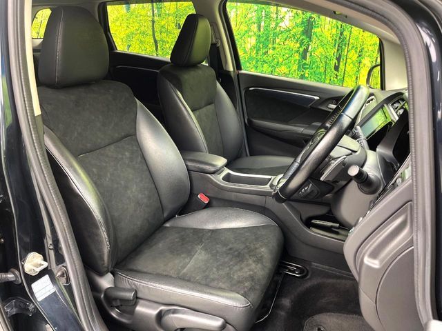 HONDA SHUTTLE HYBRID 2016