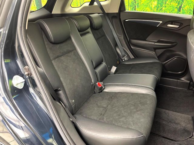 HONDA SHUTTLE HYBRID 2016