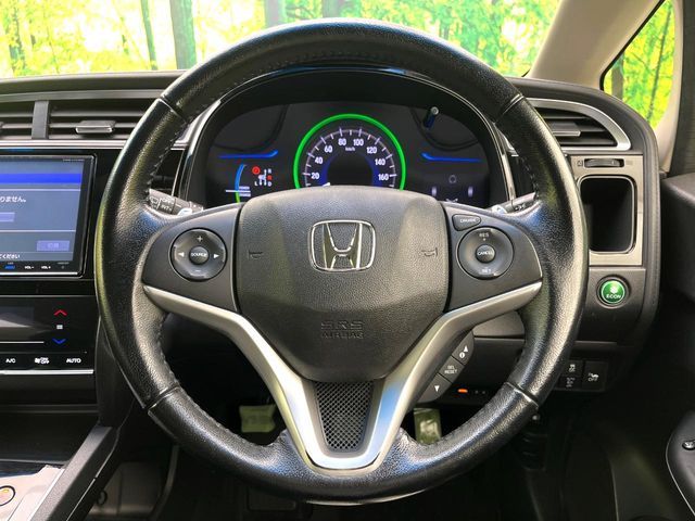 HONDA SHUTTLE HYBRID 2016