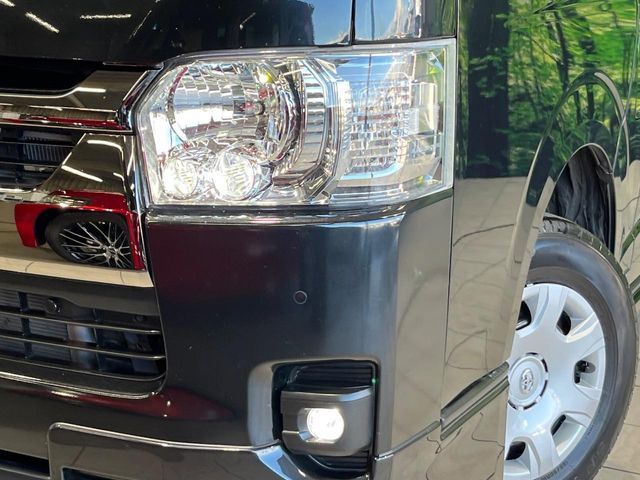 TOYOTA HIACE van 4WD 2024