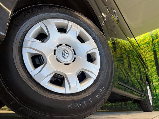 TOYOTA HIACE van 4WD 2024