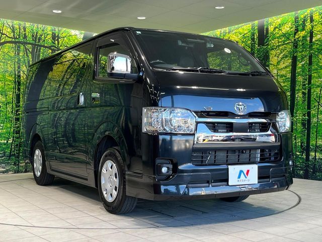 TOYOTA HIACE van 4WD 2024
