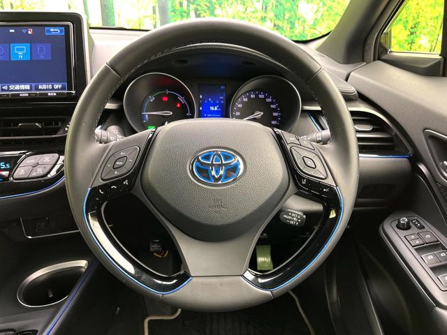 TOYOTA C-HR 2018