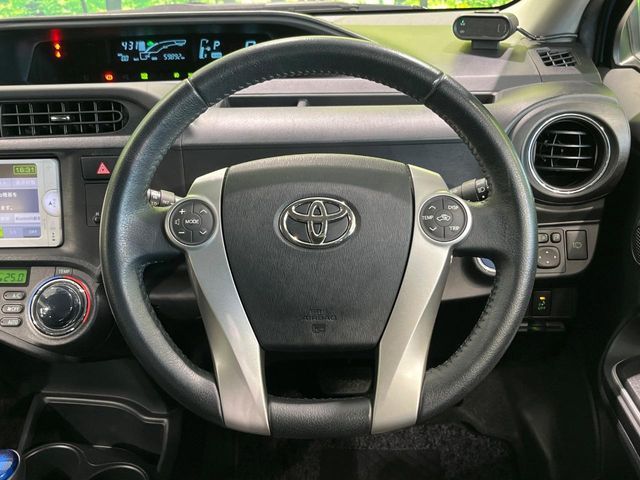 TOYOTA AQUA 2014