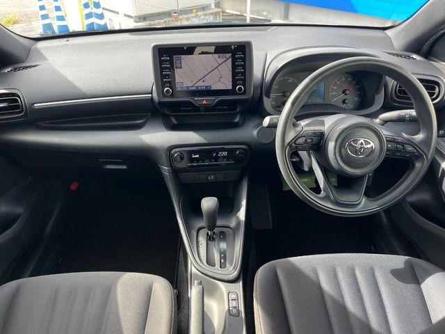 TOYOTA YARIS HYBRID 2022