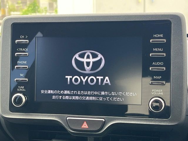 TOYOTA YARIS HYBRID 2022