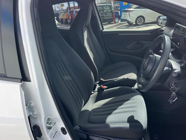 TOYOTA YARIS HYBRID 2022