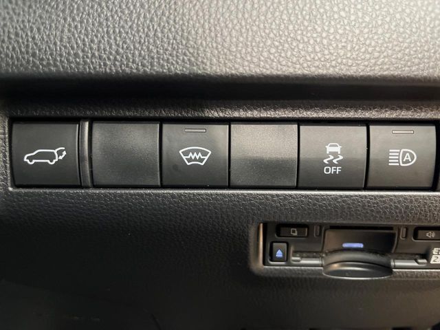 TOYOTA HARRIER 4WD 2023