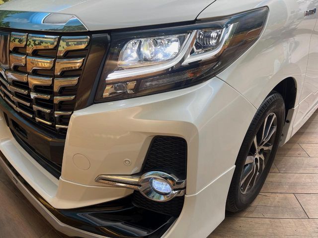 TOYOTA ALPHARD hybrid 4WD 2016
