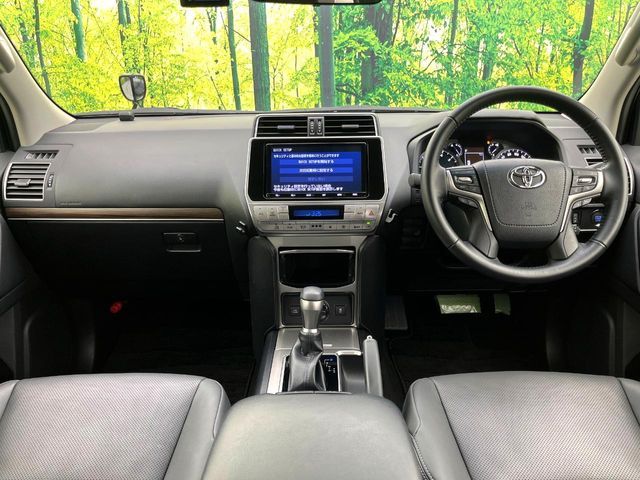 TOYOTA LANDCRUISER PRADO 2023