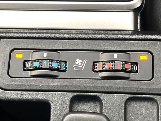 TOYOTA LANDCRUISER PRADO 2023