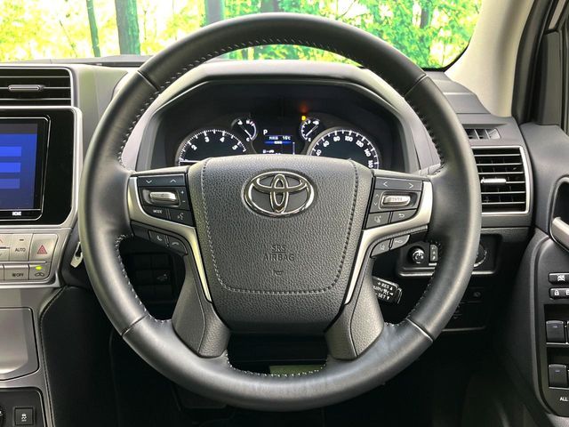 TOYOTA LANDCRUISER PRADO 2023