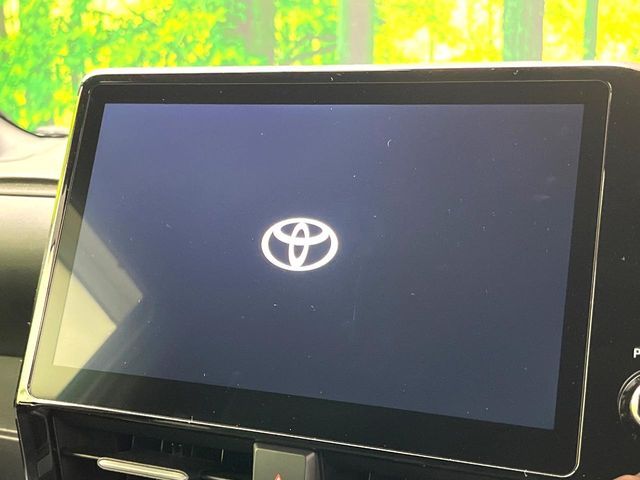 TOYOTA VOXY HYBRID 2023