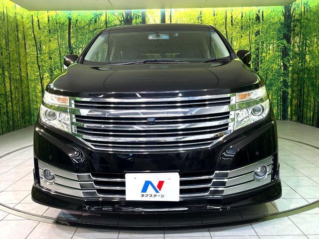 NISSAN ELGRAND 2012