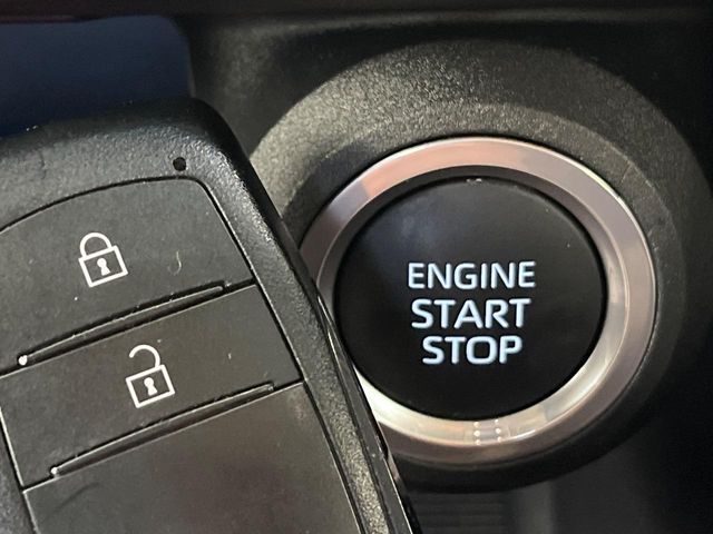 TOYOTA HARRIER 4WD 2023