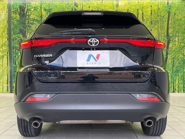 TOYOTA HARRIER 4WD 2023