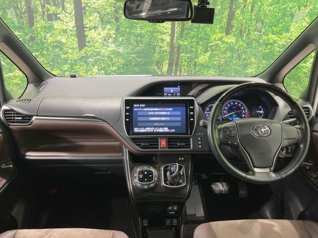 TOYOTA ESQUIRE HYBRID 2018