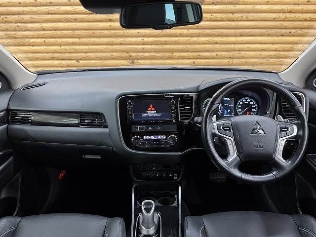 MITSUBISHI OUTLANDER PHEV 2018