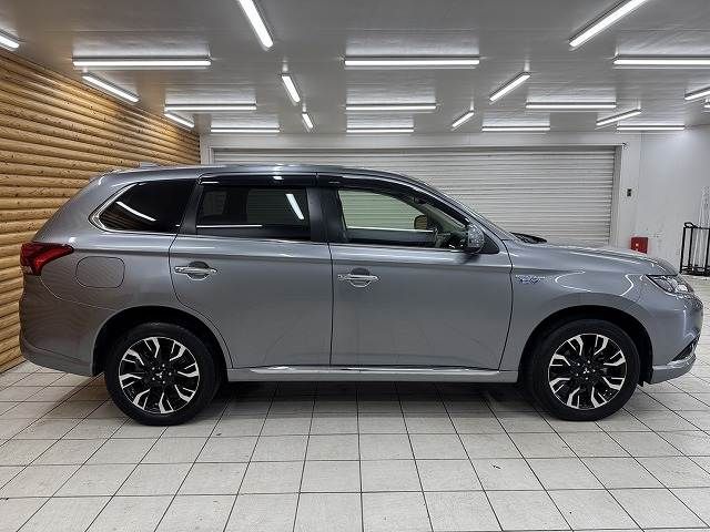 MITSUBISHI OUTLANDER PHEV 2018