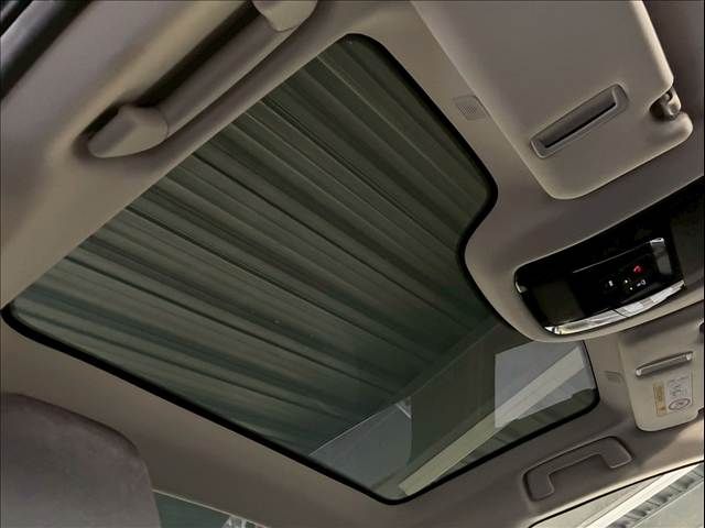 TOYOTA LEXUS RZ450e 2023