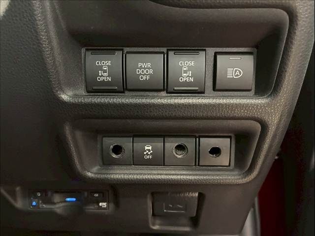 TOYOTA SIENTA HYBRID 2022