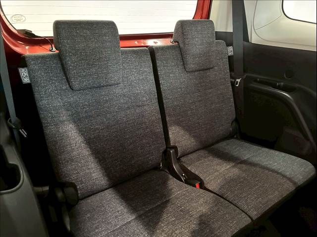 TOYOTA SIENTA HYBRID 2022