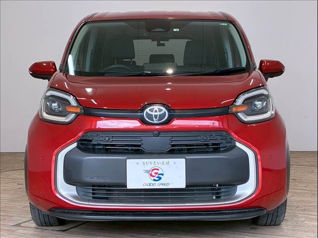 TOYOTA SIENTA HYBRID 2022