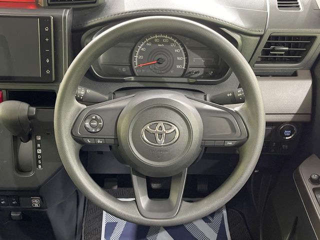 TOYOTA ROOMY 2023
