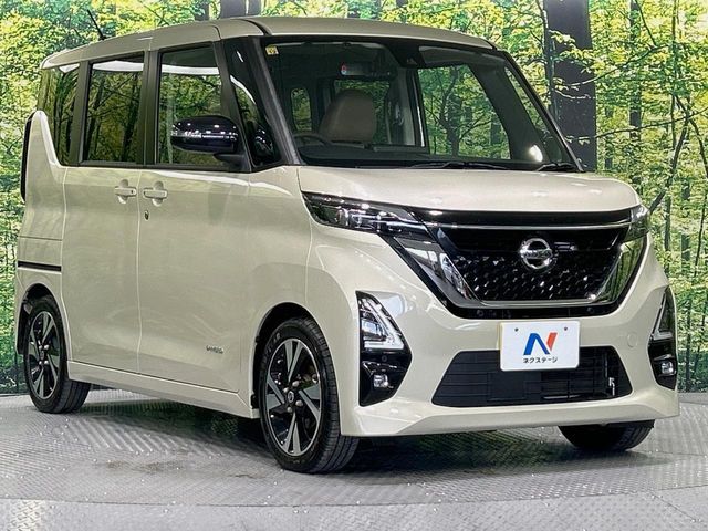 NISSAN ROOX 2020