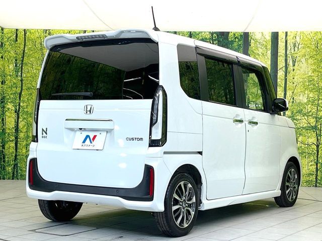HONDA N BOX CUSTOM 2024