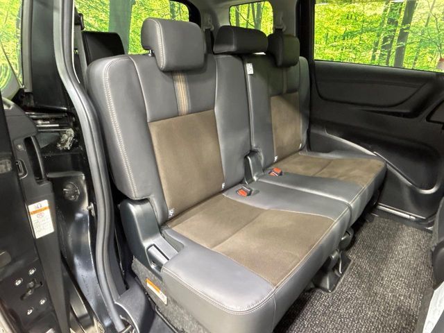 TOYOTA SIENTA HYBRID 2019