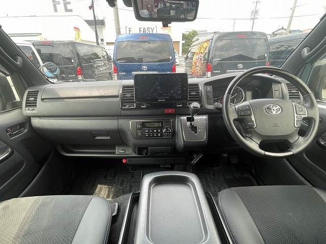 TOYOTA HIACE van 4WD 2020