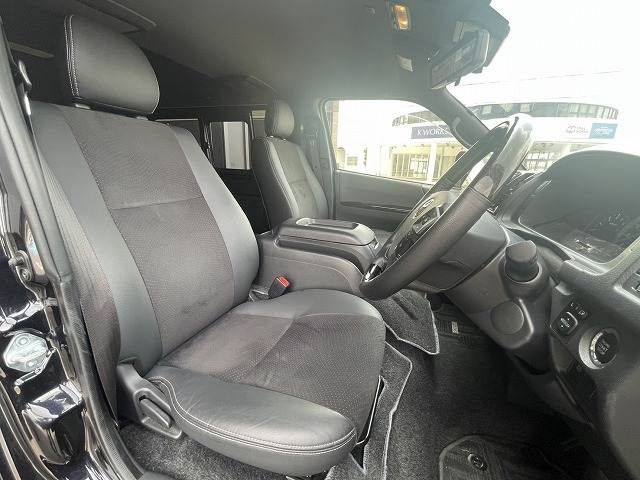 TOYOTA HIACE van 4WD 2020