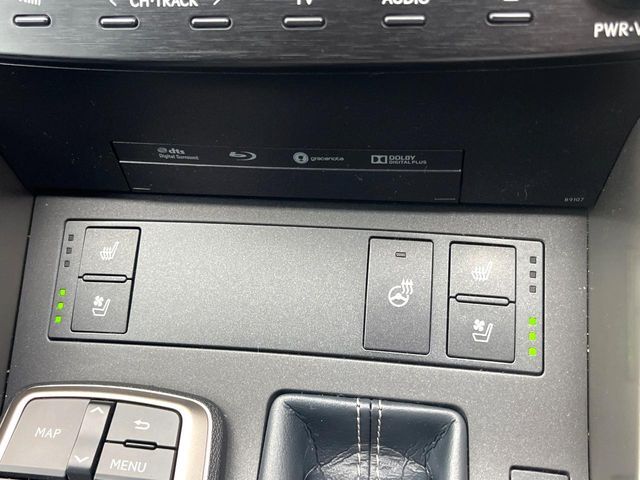 TOYOTA LEXUS IS300 2018