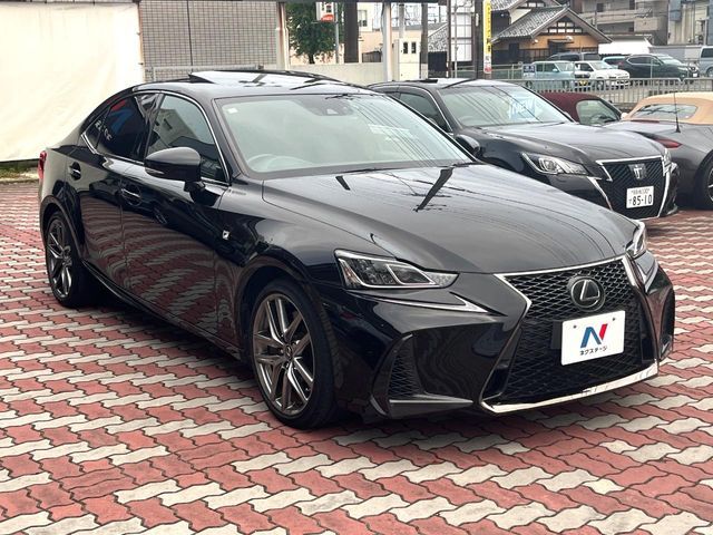 TOYOTA LEXUS IS300 2018