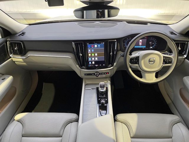 VOLVO VOLVO V60 CROSS COUNTRY 2022