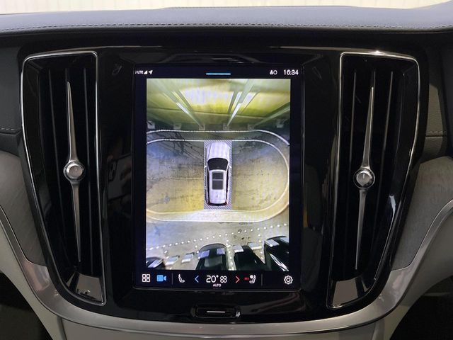 VOLVO VOLVO V60 CROSS COUNTRY 2022