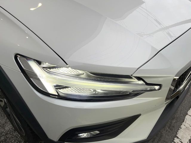 VOLVO VOLVO V60 CROSS COUNTRY 2022