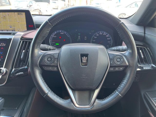 TOYOTA CROWN sedan hybrid 2018