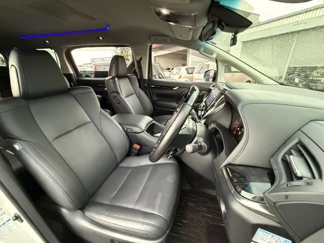 TOYOTA ALPHARD 4WD 2020