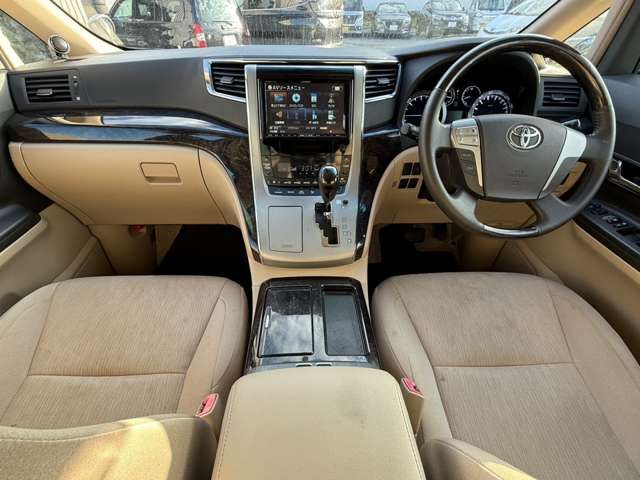 TOYOTA VELLFIRE  HYBRID 4WD 2013