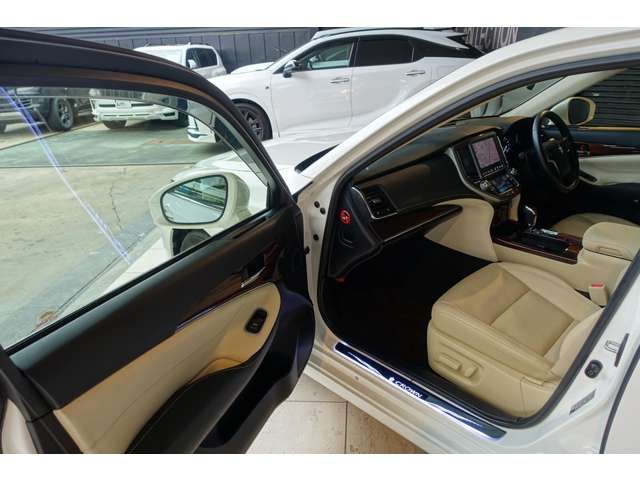 TOYOTA CROWN sedan 2013