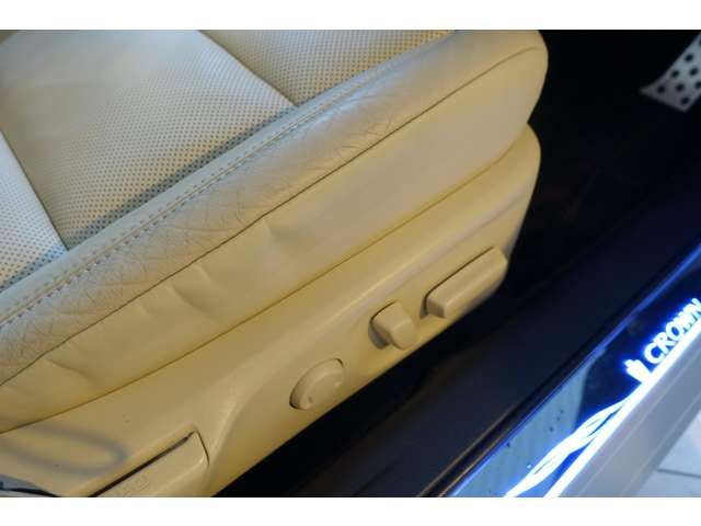 TOYOTA CROWN sedan 2013