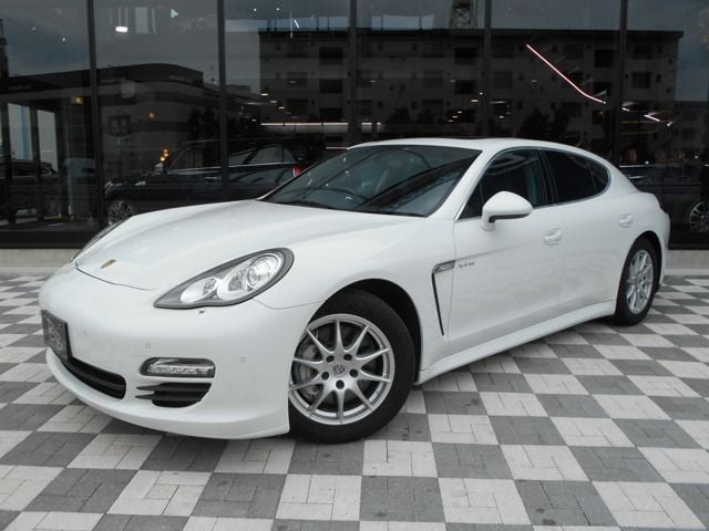 PORSCHE PORSCHE PANAMERA 2013