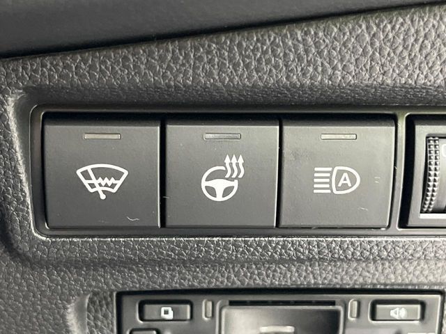 TOYOTA COROLLA CROSS HYBRID 2025