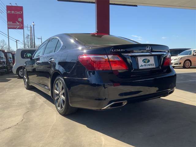 TOYOTA LEXUS LS600h 2010
