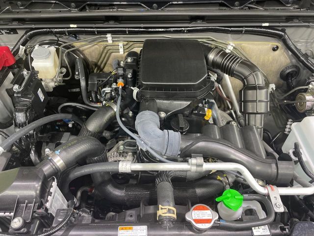 SUZUKI JIMNY 4WD 2025