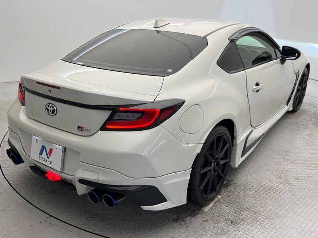 TOYOTA GR86 2022